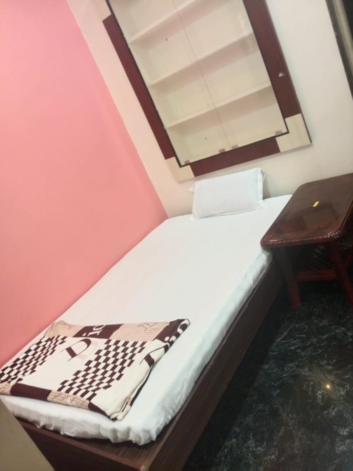 Homestay Samrat *